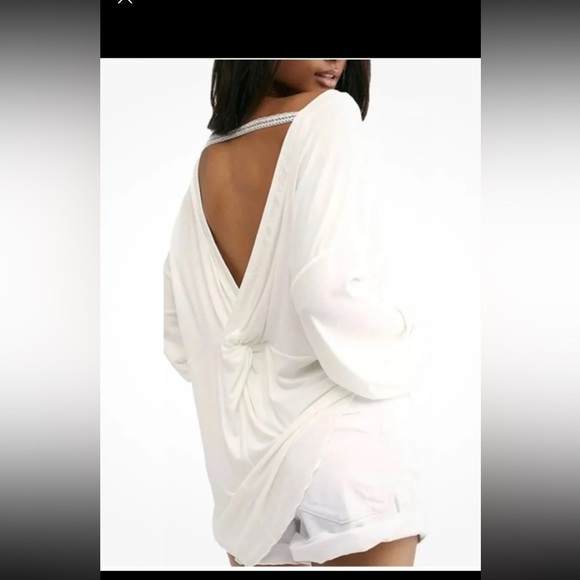 Free People Shimmy Shake Oversized Ribbed Tunic Top Alpine Ivory
Size XS -Large - Picture 4 of 12